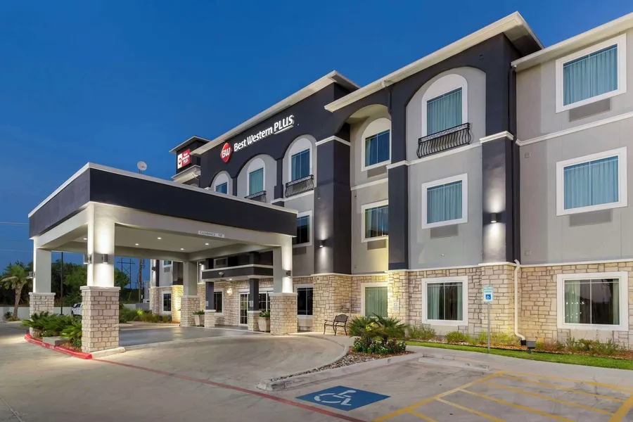 Best Western Plus Pleasanton Hotel hotel detail image 2