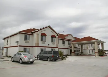 Budget Host Inn & Suites hotel thumbnail 2