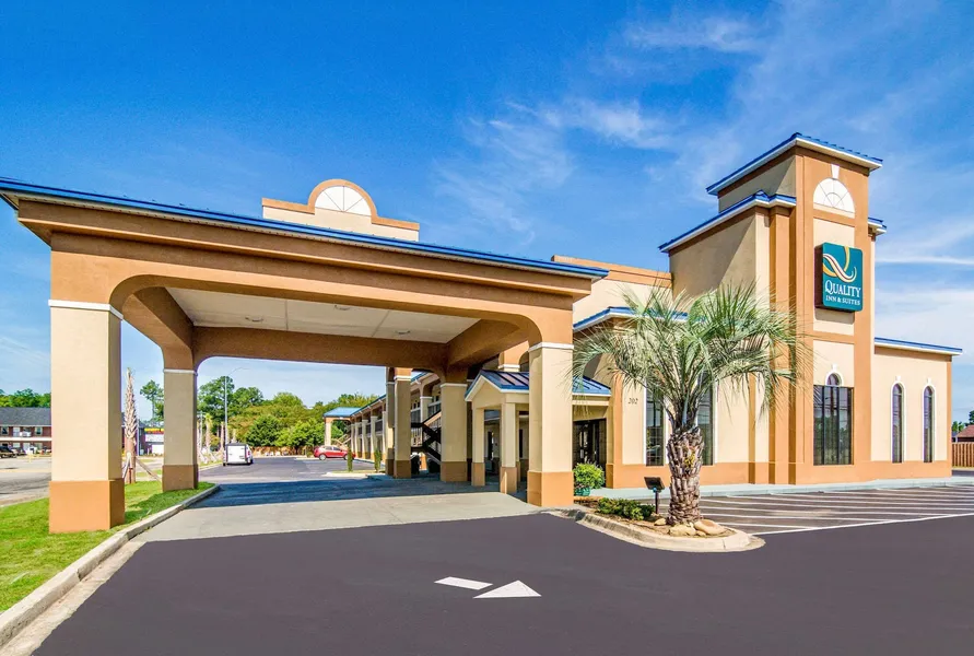 Quality Inn & Suites Lake City hotel detail image 2