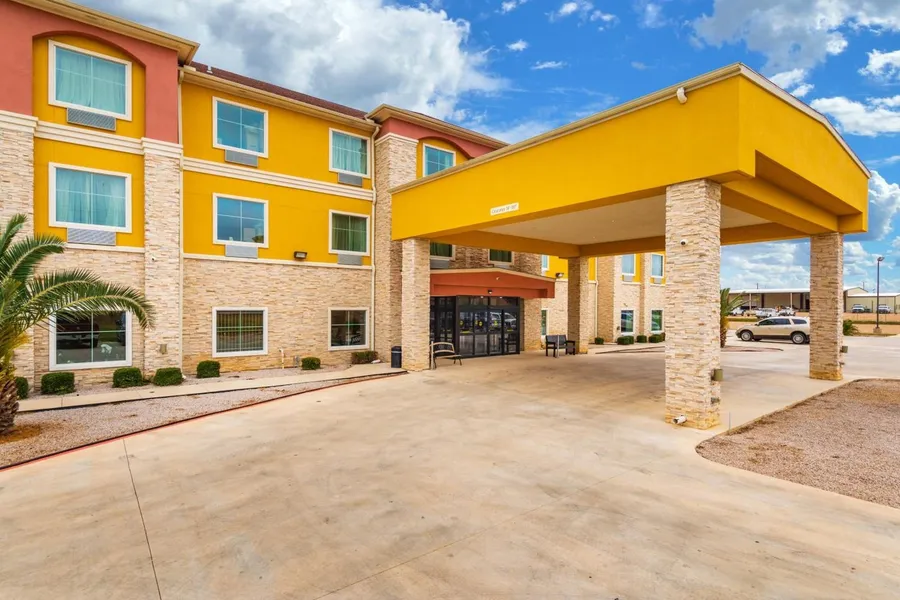 Residency Suites - Cotulla hotel detail image 2