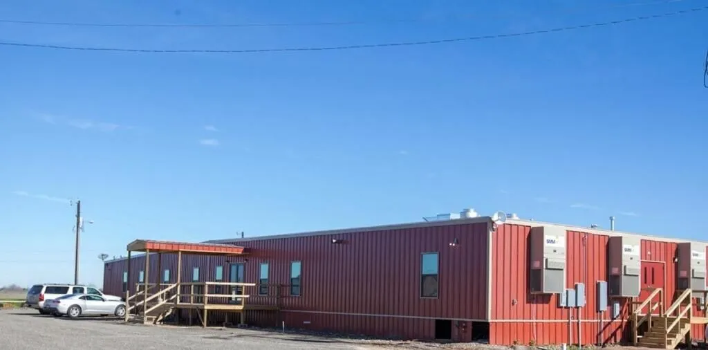 Cuero Oilfield Housing hotel detail image 2