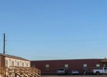 Cuero Oilfield Housing hotel thumbnail 3
