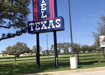 Hotel Texas hotel thumbnail 2