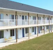 Coho Motel and Suites hotel detail image 5