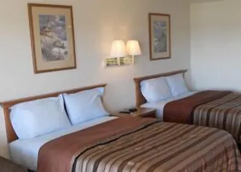 Coho Motel and Suites hotel thumbnail 7