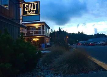 Salt Hotel & Pub hotel thumbnail 7
