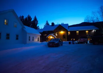 Mad River Barn hotel thumbnail 3