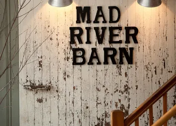 Mad River Barn hotel thumbnail 8