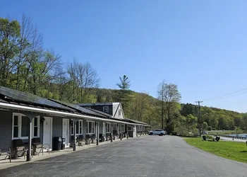 Sleep Woodstock Motel hotel thumbnail 4
