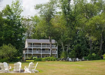 On The River Inn hotel thumbnail 7
