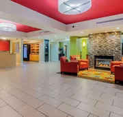 La Quinta Inn & Suites by Wyndham Elkview - Charleston NE hotel detail image 7