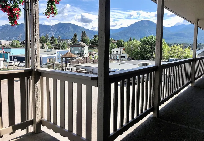 The Canterbury Inn of Downtown Invermere hotel detail image 2