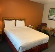 Lake Country Inn hotel detail image 7