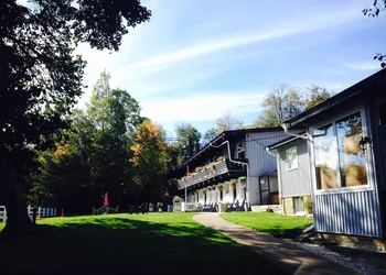 Lakeview Motel hotel thumbnail 2