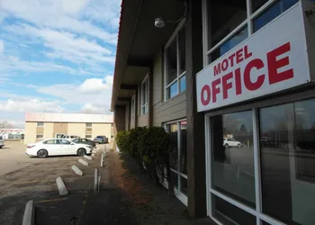 West View Motel hotel thumbnail 4