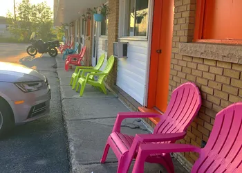 Alta Vista Motel hotel thumbnail 3