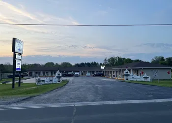 Budget Inn Port Hope hotel thumbnail 3