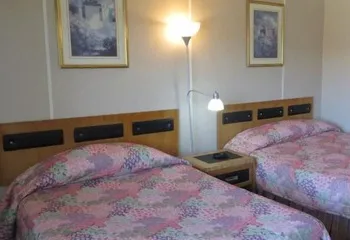 Peterboro Express Inn hotel thumbnail 2