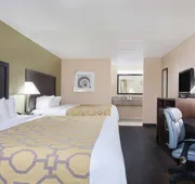 Baymont by Wyndham Lake City I-75 hotel detail image 7