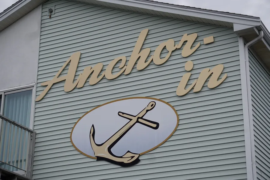 Anchor In Distinctive Waterfront Lodging hotel detail image 2