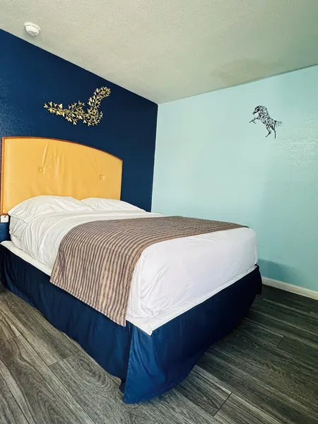 Travel Inn & Suites hotel detail image 6