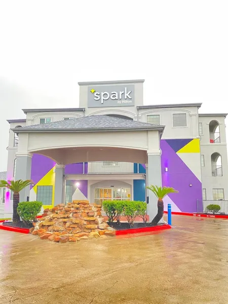 Spark by Hilton Galveston hotel detail image 2