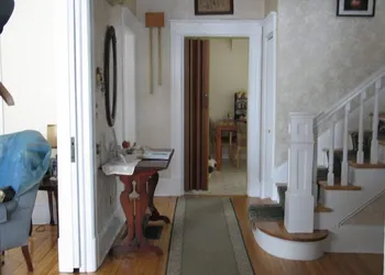 Downtown Bed And Breakfast hotel thumbnail 6