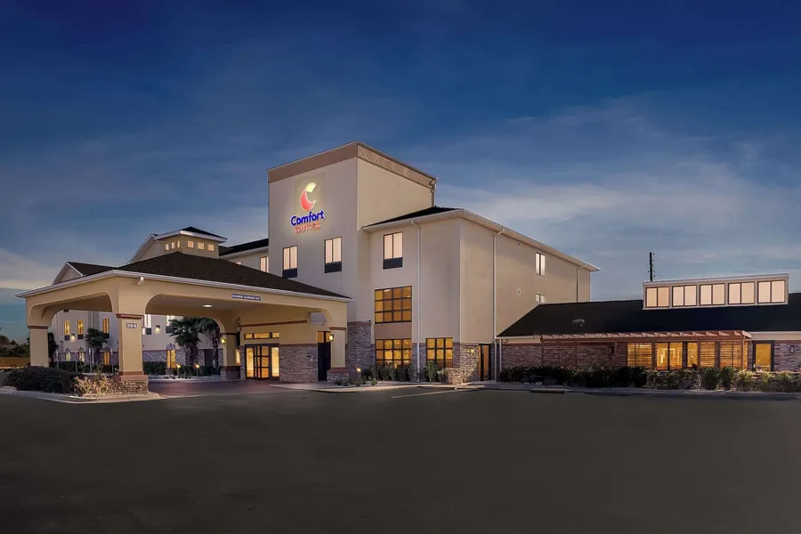 Comfort Suites hotel detail image 6