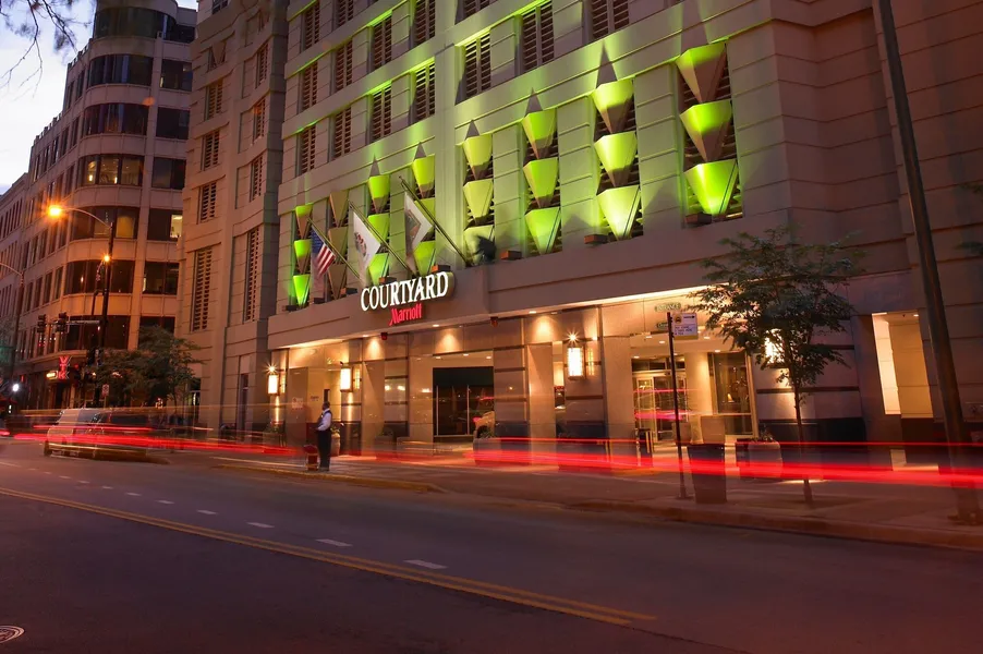 Courtyard by Marriott Chicago Downtown River North hotel detail image 2