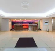 La Quinta Inn & Suites by Wyndham Bridge City hotel detail image 3