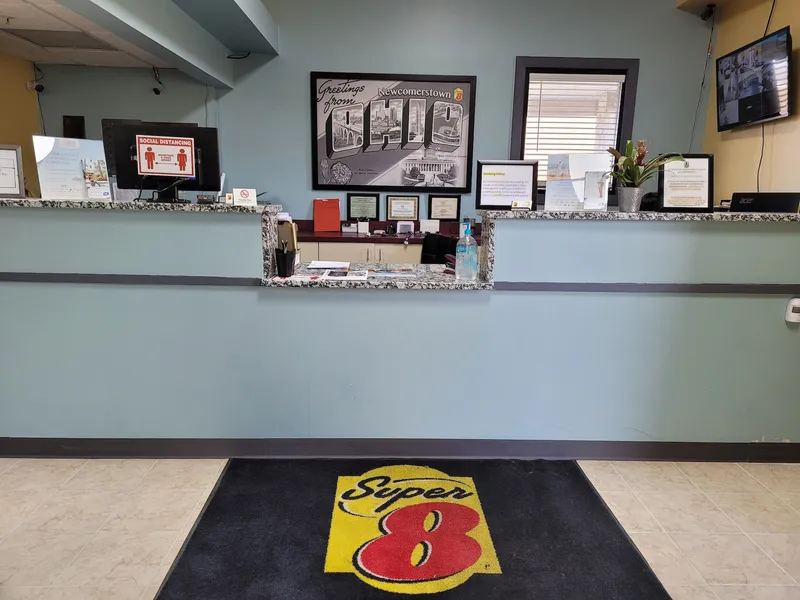 Super 8 by Wyndham Newcomerstown hotel detail image 6