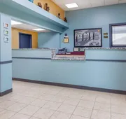 Super 8 by Wyndham Newcomerstown hotel detail image 7