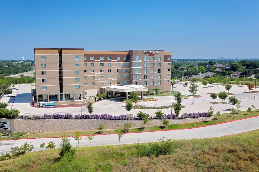 Courtyard by Marriott Dallas Carrollton hotel detail image 2