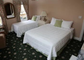 The Ocean Plaza hotel thumbnail 5