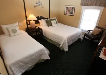 The Ocean Plaza hotel thumbnail 8