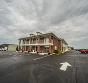 Richland Inn Lawrenceburg hotel detail image 4