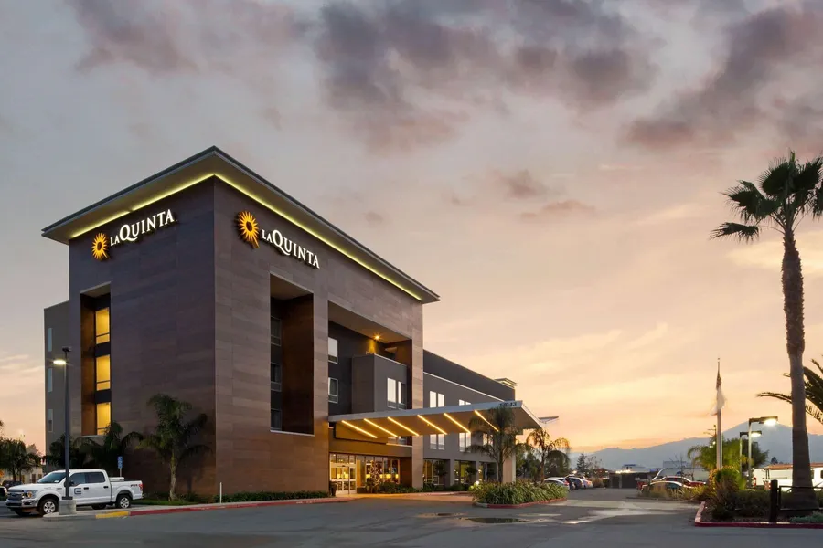 La Quinta Inn & Suites by Wyndham Morgan Hill-San Jose South hotel detail image 6