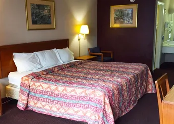 Magnuson Hotel Columbia hotel thumbnail 5
