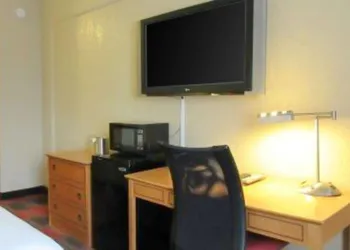 Quality Inn and Suites Airport Spokane hotel thumbnail 6