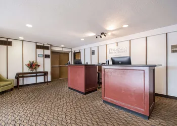 Rodeway Inn Portland - Jantzen Beach hotel thumbnail 7