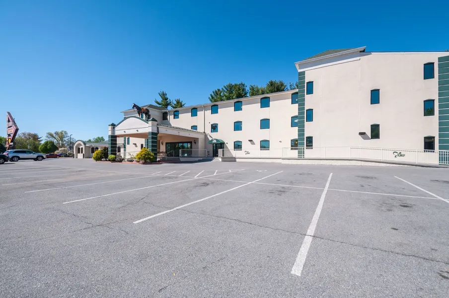 Rodeway Inn & Suites Charles Town hotel detail image 2