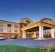 Holiday Inn Express & Suites Lancaster East - Strasburg by IHG hotel detail image 5