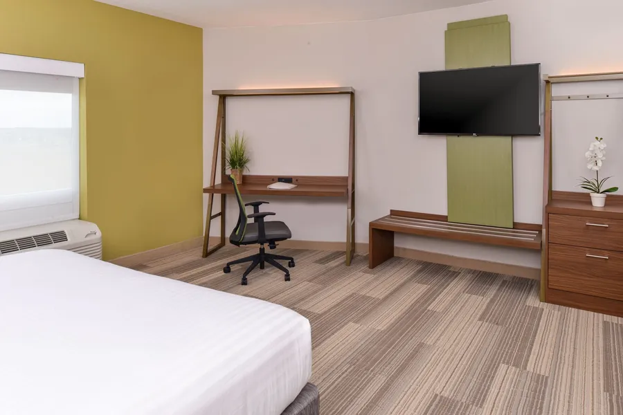 Holiday Inn Express & Suites Salem by IHG hotel detail image 6