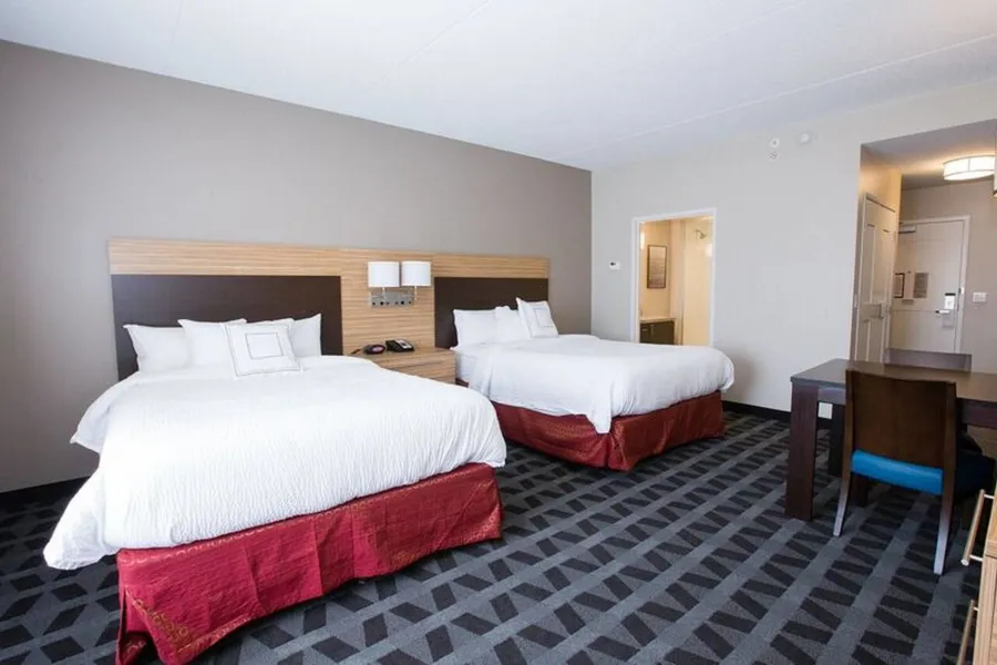 TownePlace Suites by Marriott Pittsburgh Harmarville hotel detail image 6
