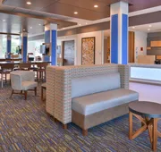 Holiday Inn Express & Suites Omaha Airport by IHG hotel detail image 7