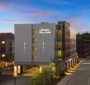Hampton Inn & Suites Worcester hotel detail image 7