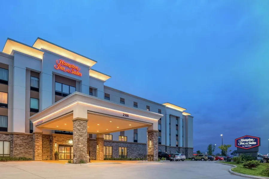 Hampton Inn & Suites Ames hotel detail image 2