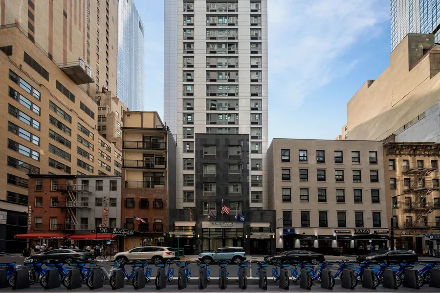 Courtyard by Marriott New York World Trade Center Area hotel detail image 2
