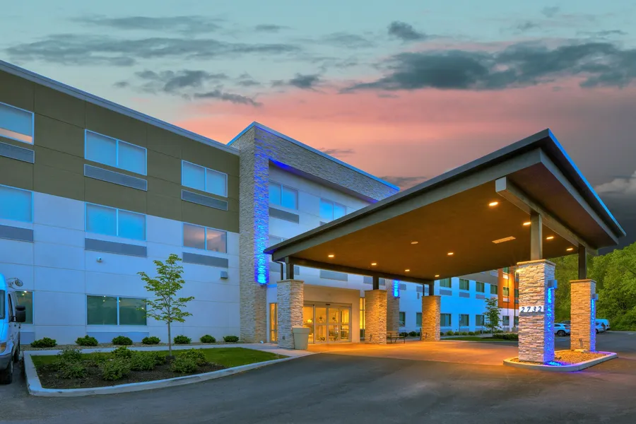 Holiday Inn Express & Suites New Castle by IHG hotel detail image 2