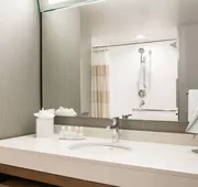 Courtyard by Marriott Omaha Bellevue Beardmore Event Center hotel detail image 4